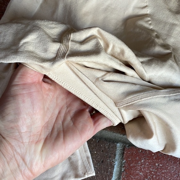 SPANX Shaping Open-Bust Bodysuit Tan - Picture 6 of 6